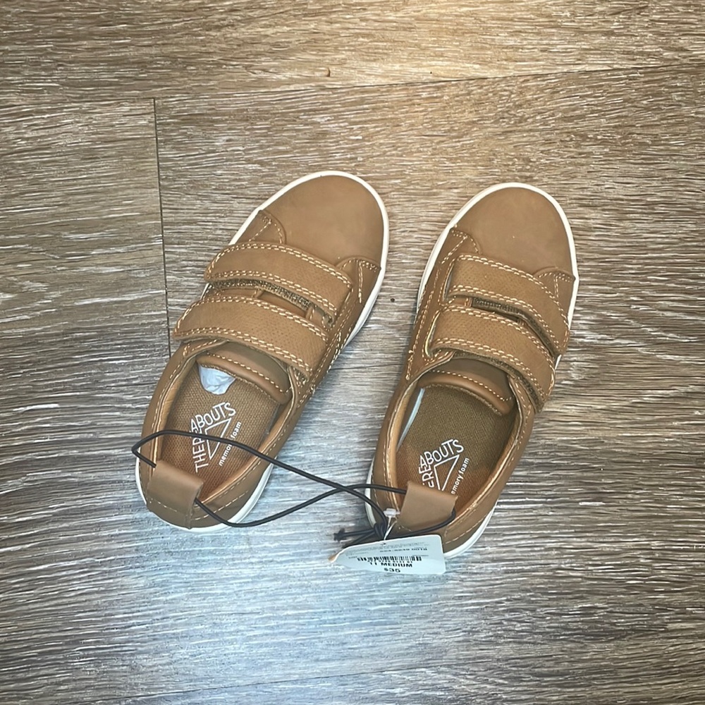 NWT Boy shoes